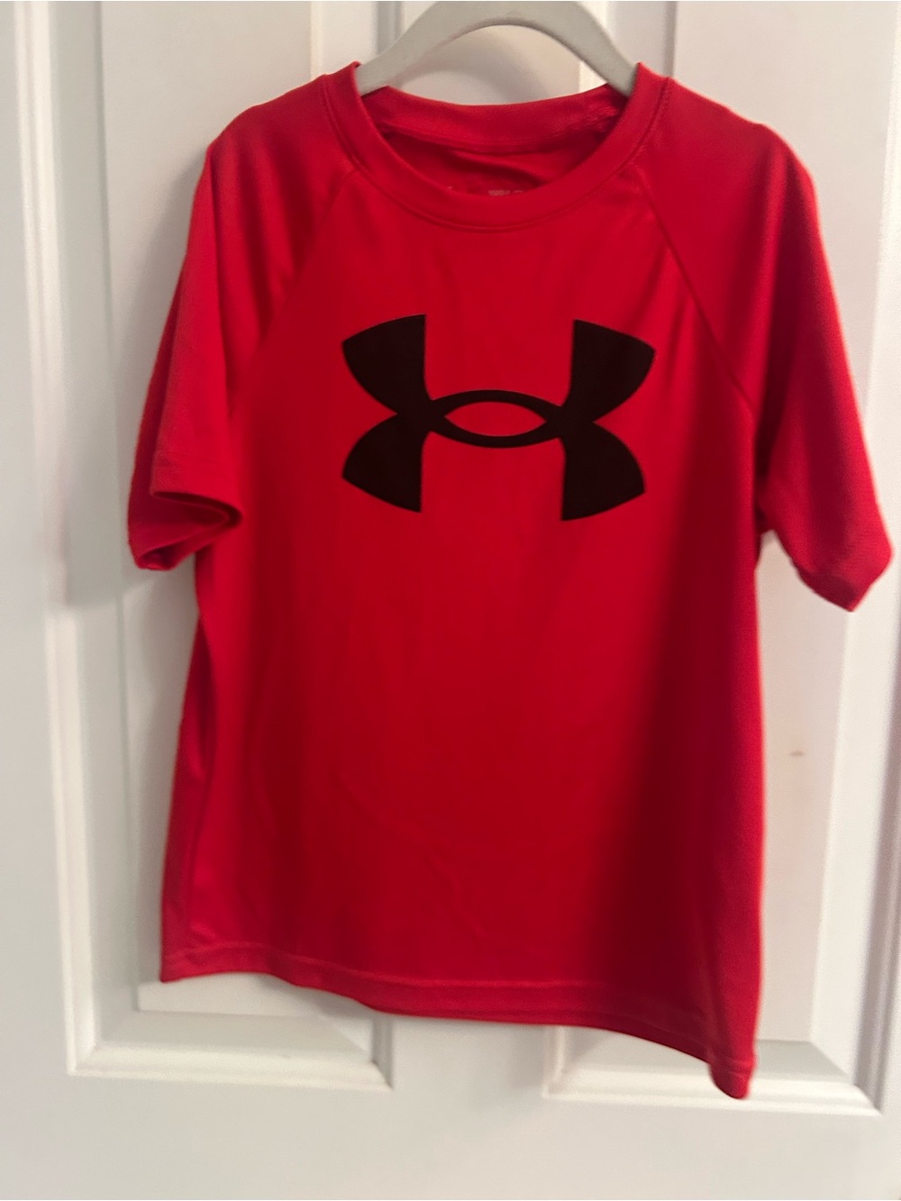 Boys Under Armour Red Short-Sleeve Performance Tee with Black Logo
